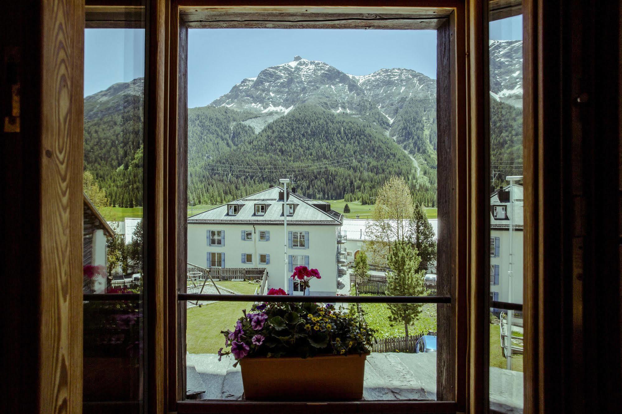 Chesa Stuva Colani Hotel Madulain Kültér fotó